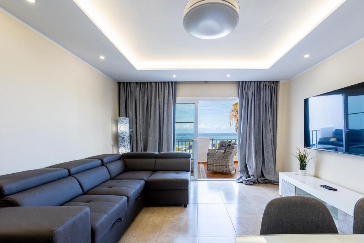 Sea Front Spacious 2 Bedroom Apartment Costa Adeje (Tenerife)